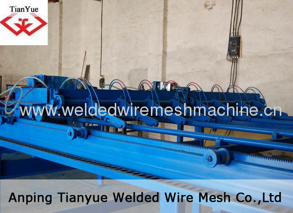 welded wire mesh machine