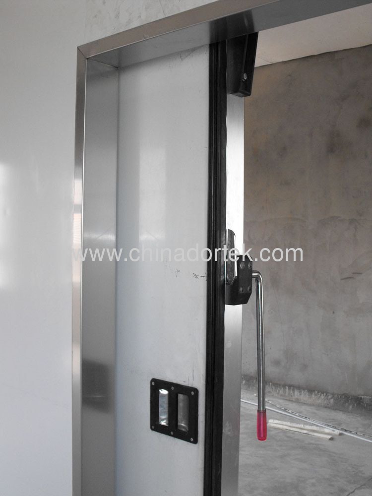 middle type sliding freezer doors with coated steel door panels