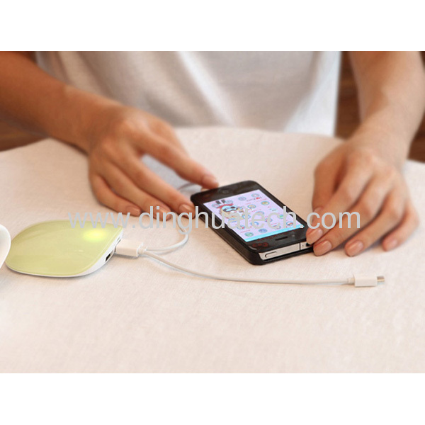 ABS polymer lithiumion colorful oval protable mobile sourse(3000 mAH)