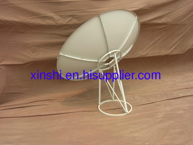 C-band prime focus satellite dish antenna