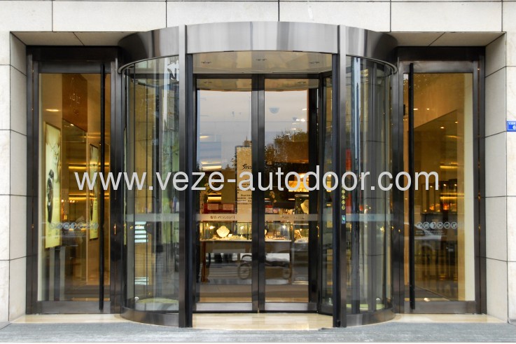 VEZE automatic revolving doors
