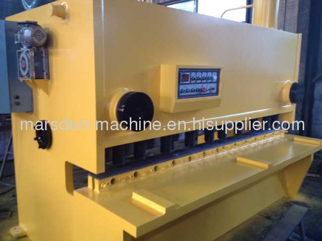 hydraulic guillotine shearing machine