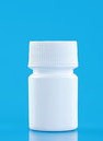 Pharmaceutical solid packaging bottle