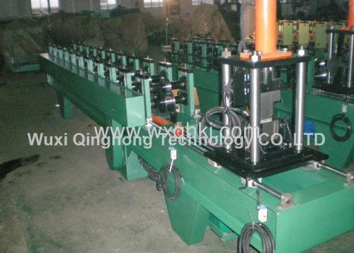 Tracking Cutting C Purlin Roll Forming Machine