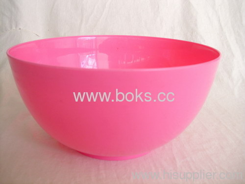 round pink plastic salad bowls