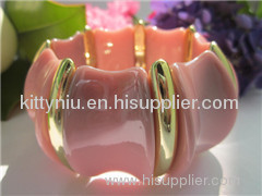 Graceful red petal shape plastic bracelet