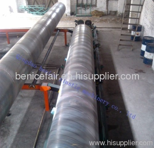 Anti-corrosion steel pipe plastic machine