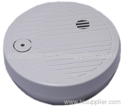 Stand alone110-230 VAC power with 9V backup battery smoke alarm