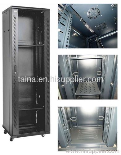 network cabinet for telecommunication equipment