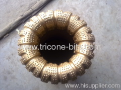 PDC core drilling bit