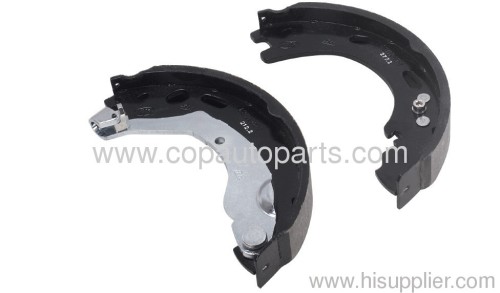 LR031947 BRAKE SHOE --- LAND ROVER