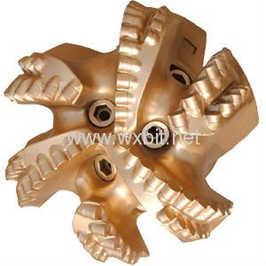 Steel body PDC drilling bit 