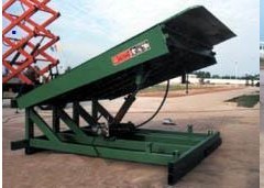 Stationary hydraulic yard ramp/leveler