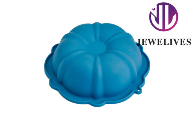 Non-stick sunflower Silicone cake pans in blue color