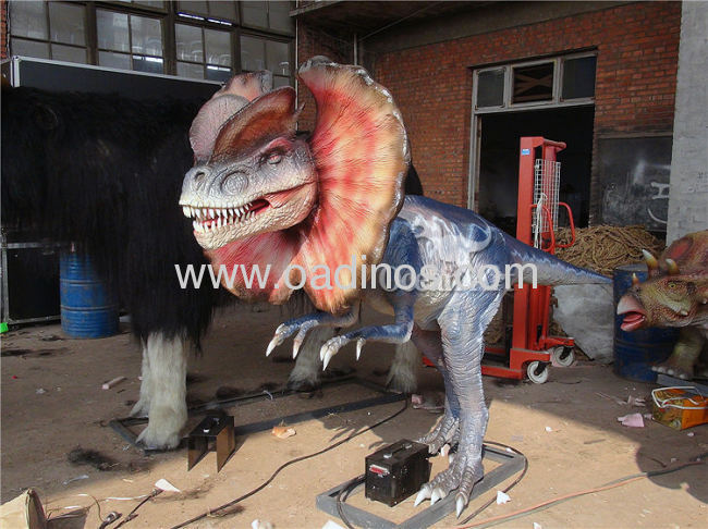 animated real size Dilophosaurus