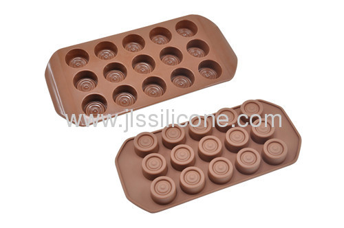 Round shape chocolate mold with 15 cubes 