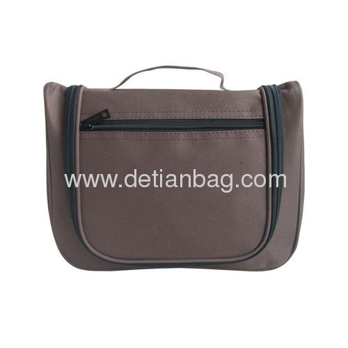 The leader Chinese manufacturer of mens travel toiletry case