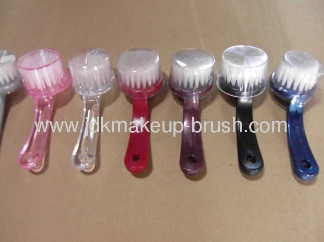 Plastic Handle Facial Cleaning Brush