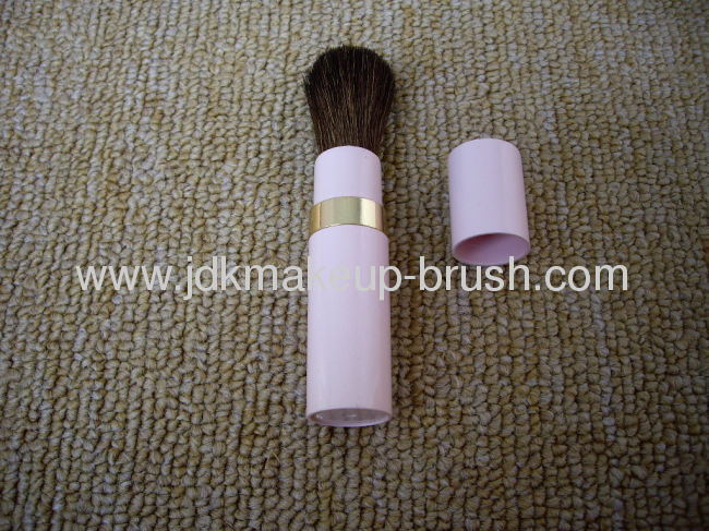 Innovative Revolve Retractable Powder Brush