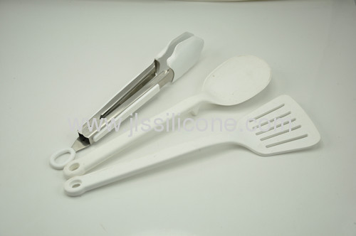 Hot sale kitchen tools silicone spatula with slot