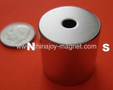 Neodymium Magnet 1 in x 1 in with 1/4 in Hole Diametrically Magnetized