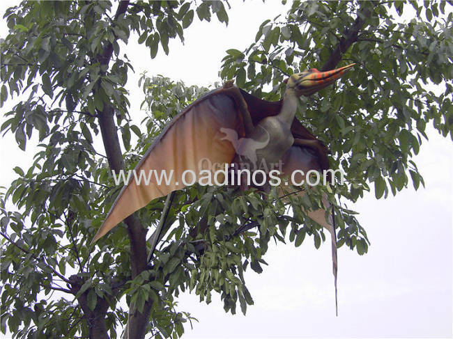 Life-like animatronic dinosaur pteranodon