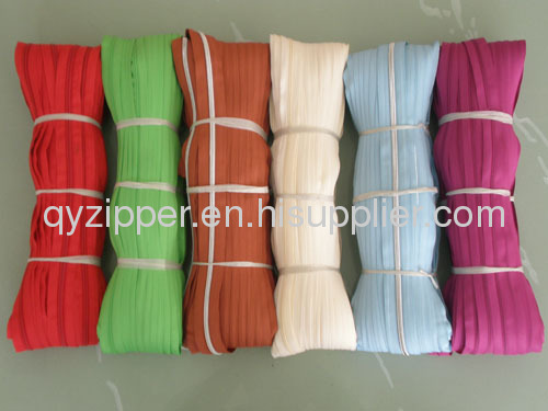 different quality No.5 nylon zipper for bags and garment 