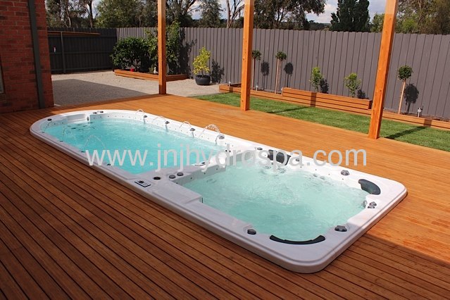 Amazing home outdoor swim spa