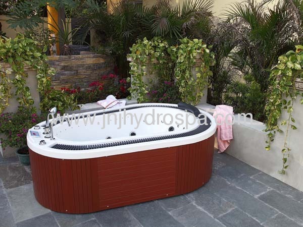 small indoor jacuzzi hot tubs