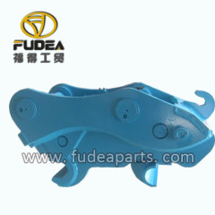 Excavator bucket hydraulic quick hitch