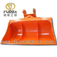 Excavator hydraulic tilt mud bucket