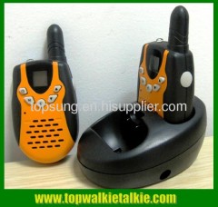 small size PMR walkie talkie with dock charger