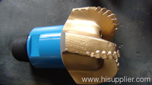PDC bit for well drilling