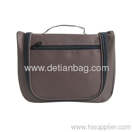 The leader Chinese manufacturer of mens travel toiletry case