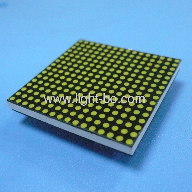 Display a led a matrice di punti da 1,9 mm 16 x 16 con dimensioni della confezione 40 x 40 x 3,5 mm, ampiamente utilizzato per bacheche/segnali mobili