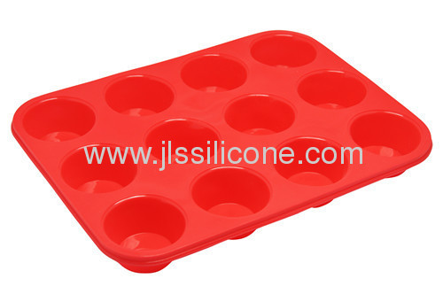 silicone cake/muffin baking pan with 12 cavities