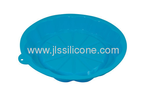 Silicone kitchen muffin and cake baking pan