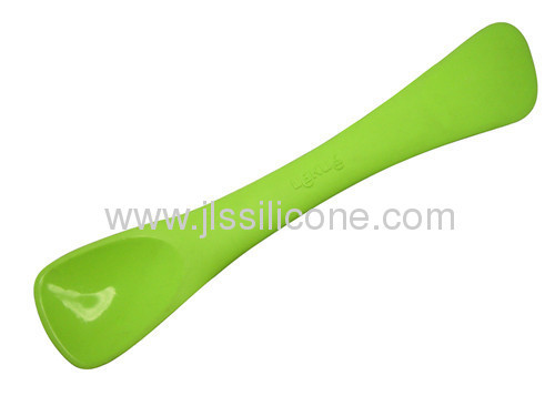 Combined silicone spatula and spoon bakeware tool