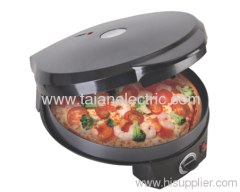 Pizza maker, pizza pan