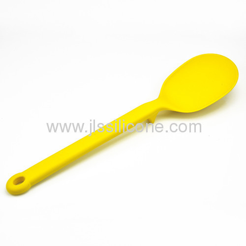 Eco friendly and safe silicone spoons in candy color