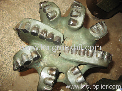 pdc drill bit for well drilling