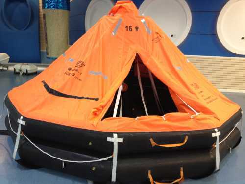 davit-launched inflatable liferafts for life saving