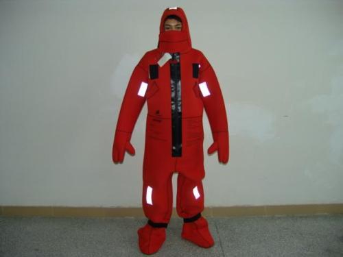Insulated Immersion and Thermal Protective Suits/immersion suit