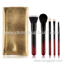 Innovative makeup brush set