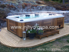 6 persons large hot tub with 32'' LCD TV