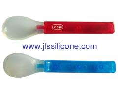 2.5ML silicone baby feeding spoon with plastic handle