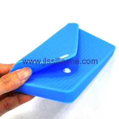 Envelope shaped silicone wallet bag