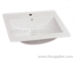 Bathroom featheredge ceramic basin