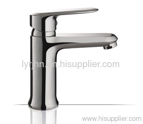 Single handle basin faucet