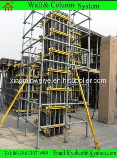 Concrete Shear Wall steel scaffolding and plywood system